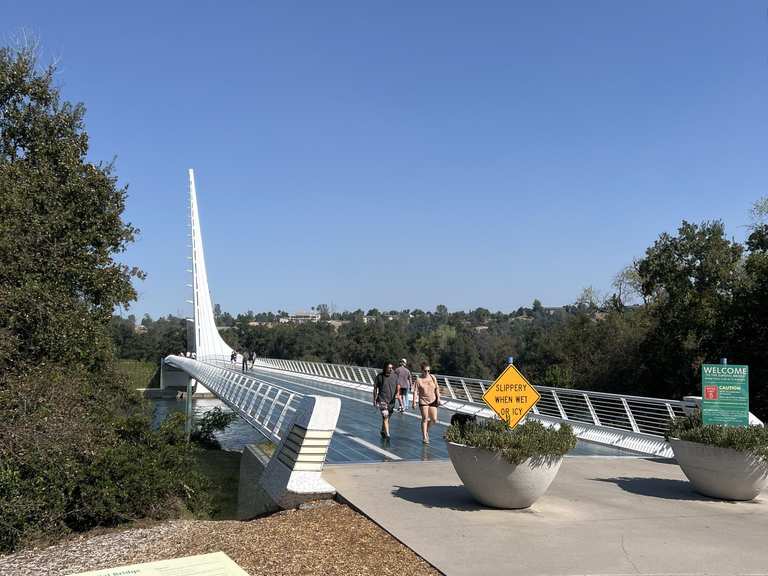 Top 13 Hikes and Walks around Redding | Komoot