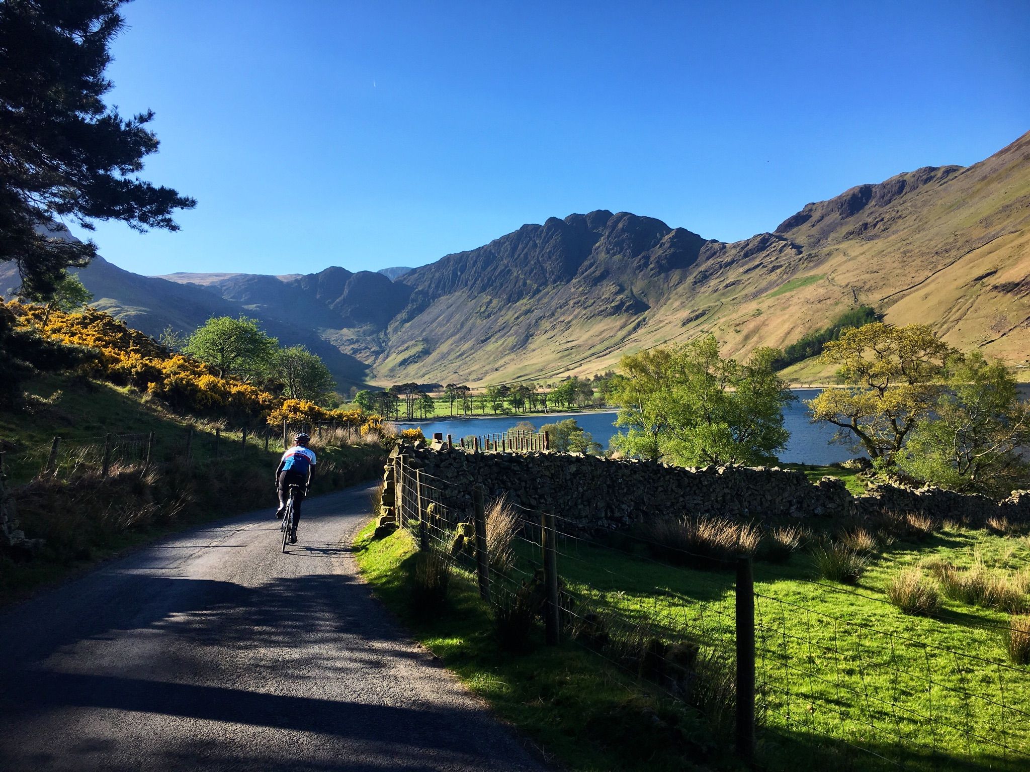 bike tours through england