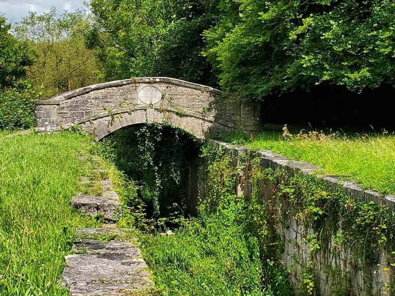 Top 8 Hikes and Walks around The Municipal District of Navan | Komoot