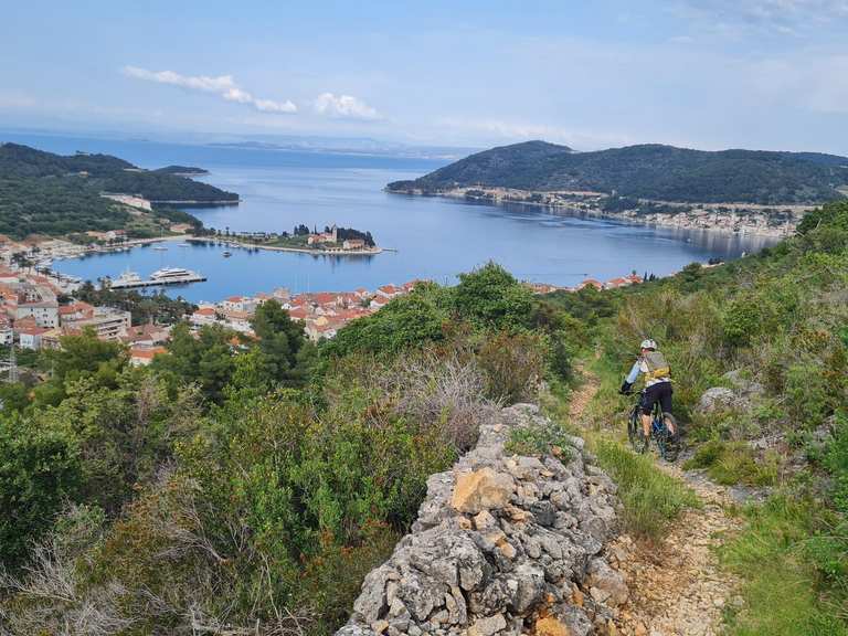Top 10 Bike Rides and Cycling Routes around Grad Vis | Komoot
