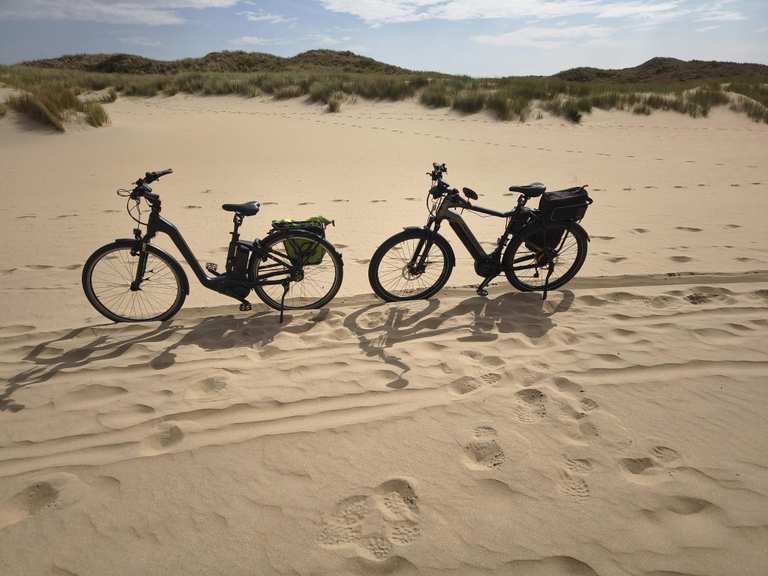 klapprad leichtbau ESKUTE F100 E-Bike, zusammenklappbar, 35,6 cm (14 Zoll), integrierter Akku mit 36 V, 9 Ah, 25 km/h und Autonomie 35-60 km, LCD-Display, USB-Halterung, ergonomischer Sitz, urbanes Elektrofahrrad für Sport & Freizeit DHL Express to cut Category:E Bike Trekking_Magura MT C ABS Allroad Lever  Aluminium Size:EU 46 Wide