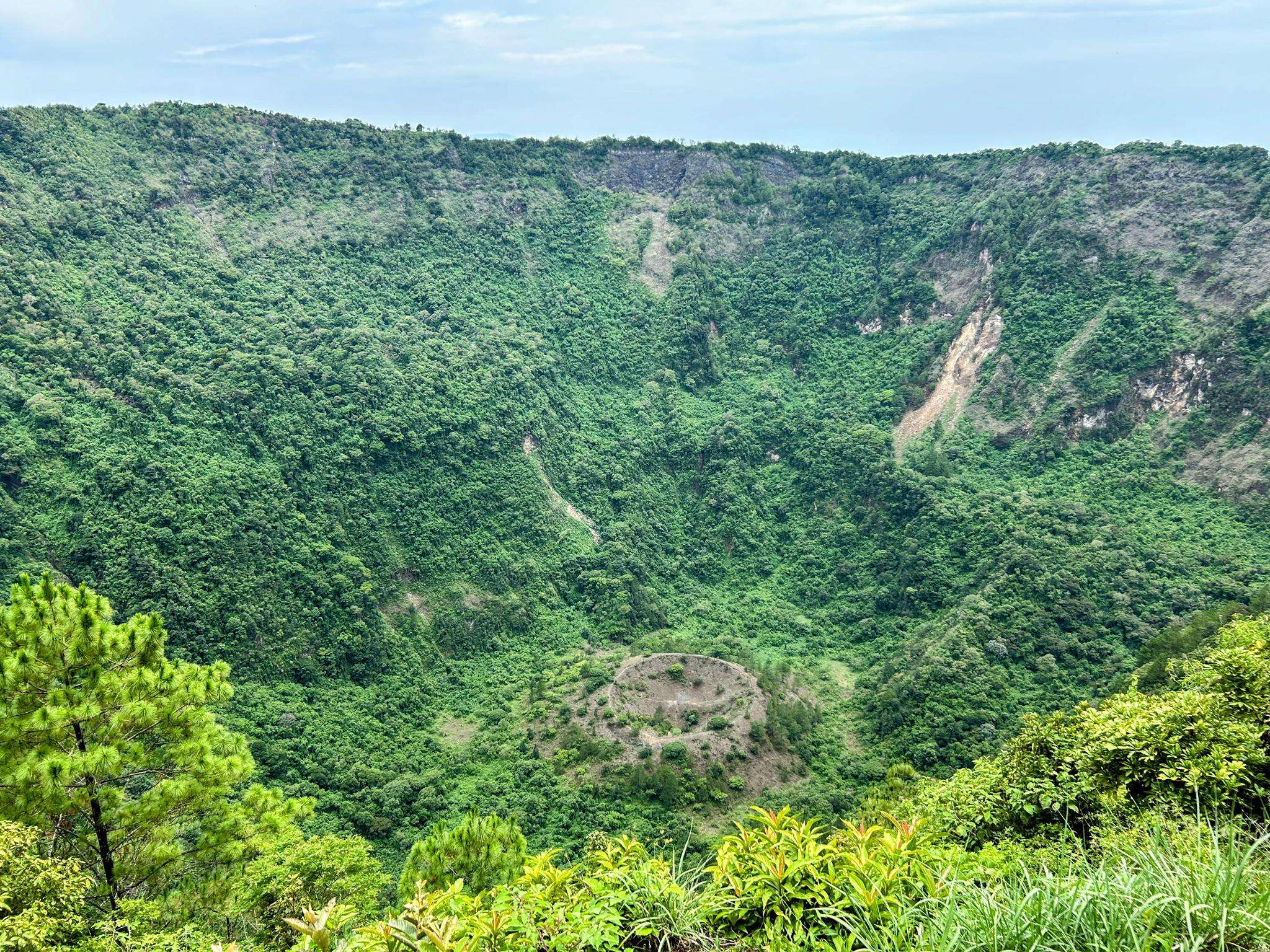 Top 6 Hikes and Walks in Cráter El Boqueron Del Volcan De San Salvador ...