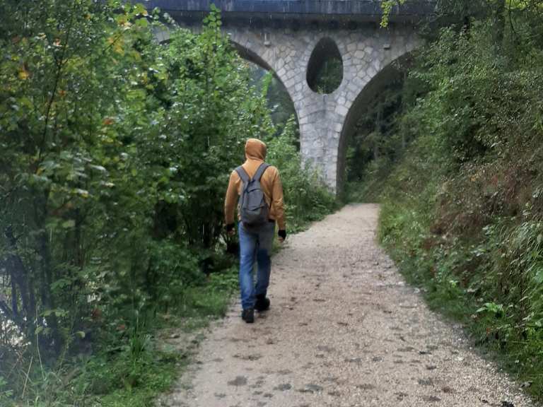 The best hikes from bus stations around Holyhead | Komoot