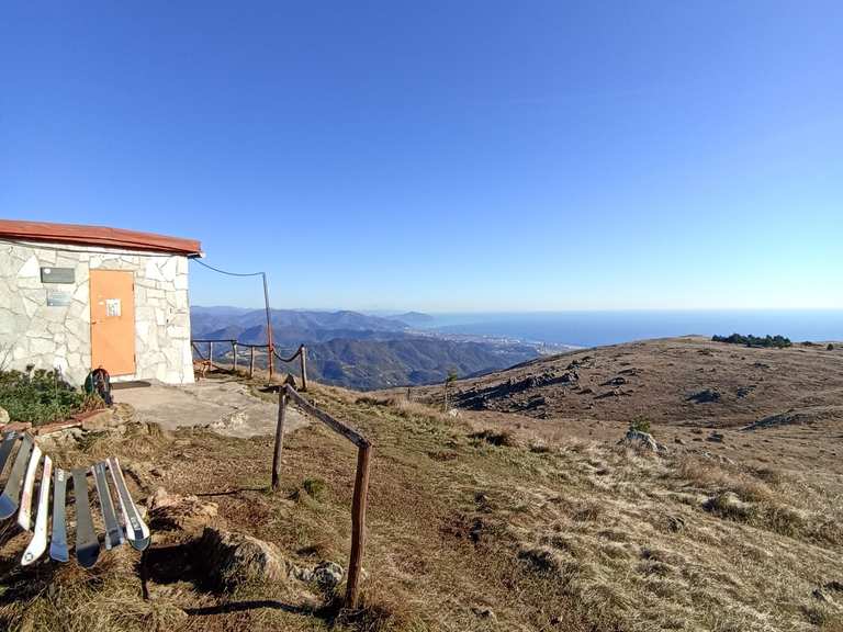 Top 10 randonnées et balades autour de Parco naturale delle Capanne di Marcarolo Komoot