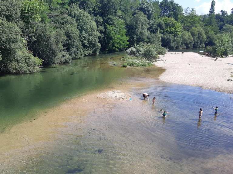 Top 10 Hikes and Walks around Río Tea | Komoot