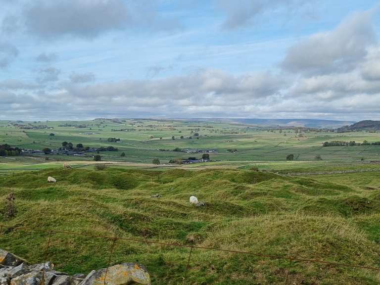The best walks and hikes around Great Hucklow | Komoot