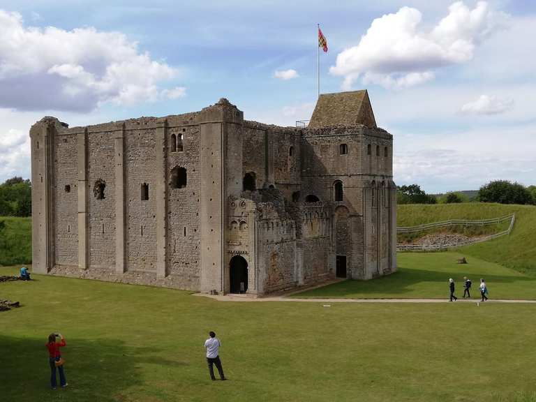 Top 8 Hikes and Walks around Castle Rising | Komoot