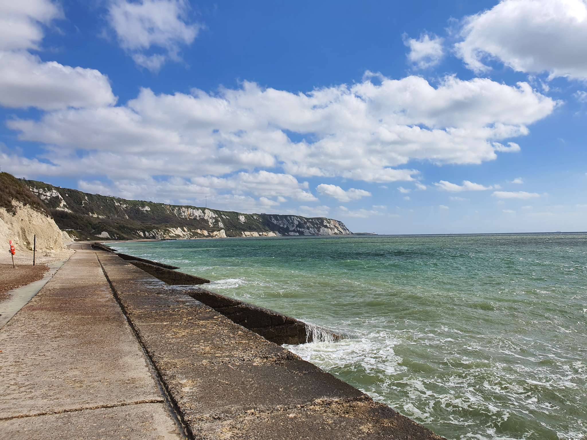 Top 10 Hikes and Walks around Folkestone | Komoot