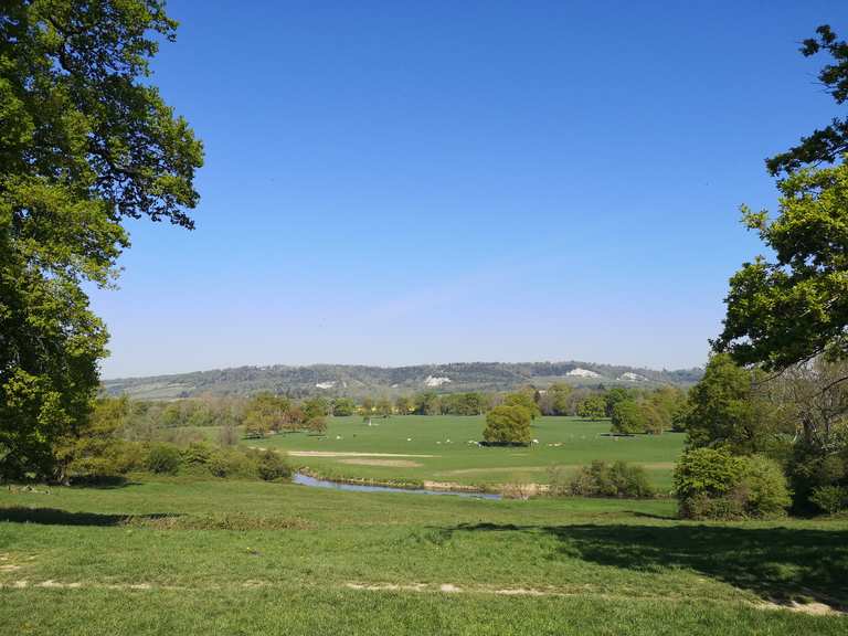 Top 20 Hikes and Walks around Nutfield Komoot