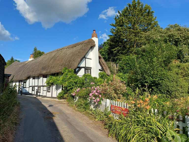 Top 20 Hikes and Walks around Cookham | Komoot