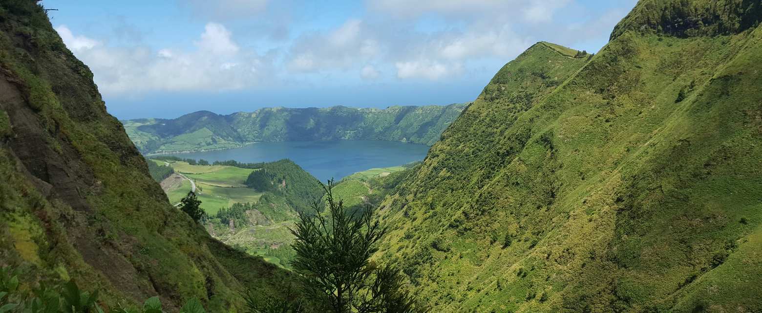 hiking tours azores