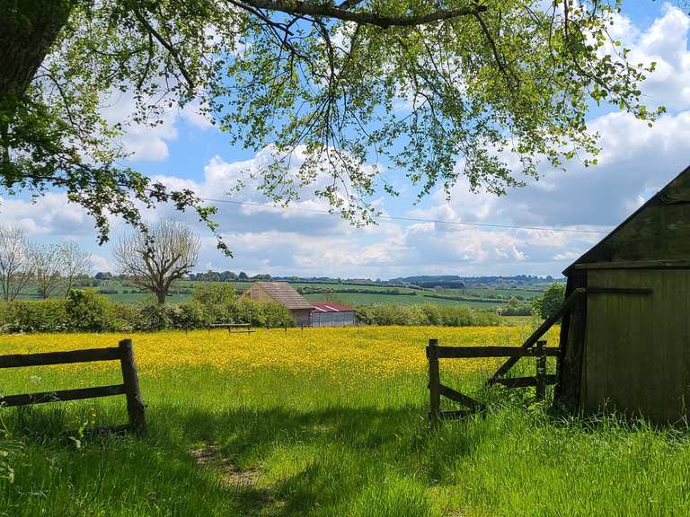 The best walks and hikes around Lyneham | Komoot
