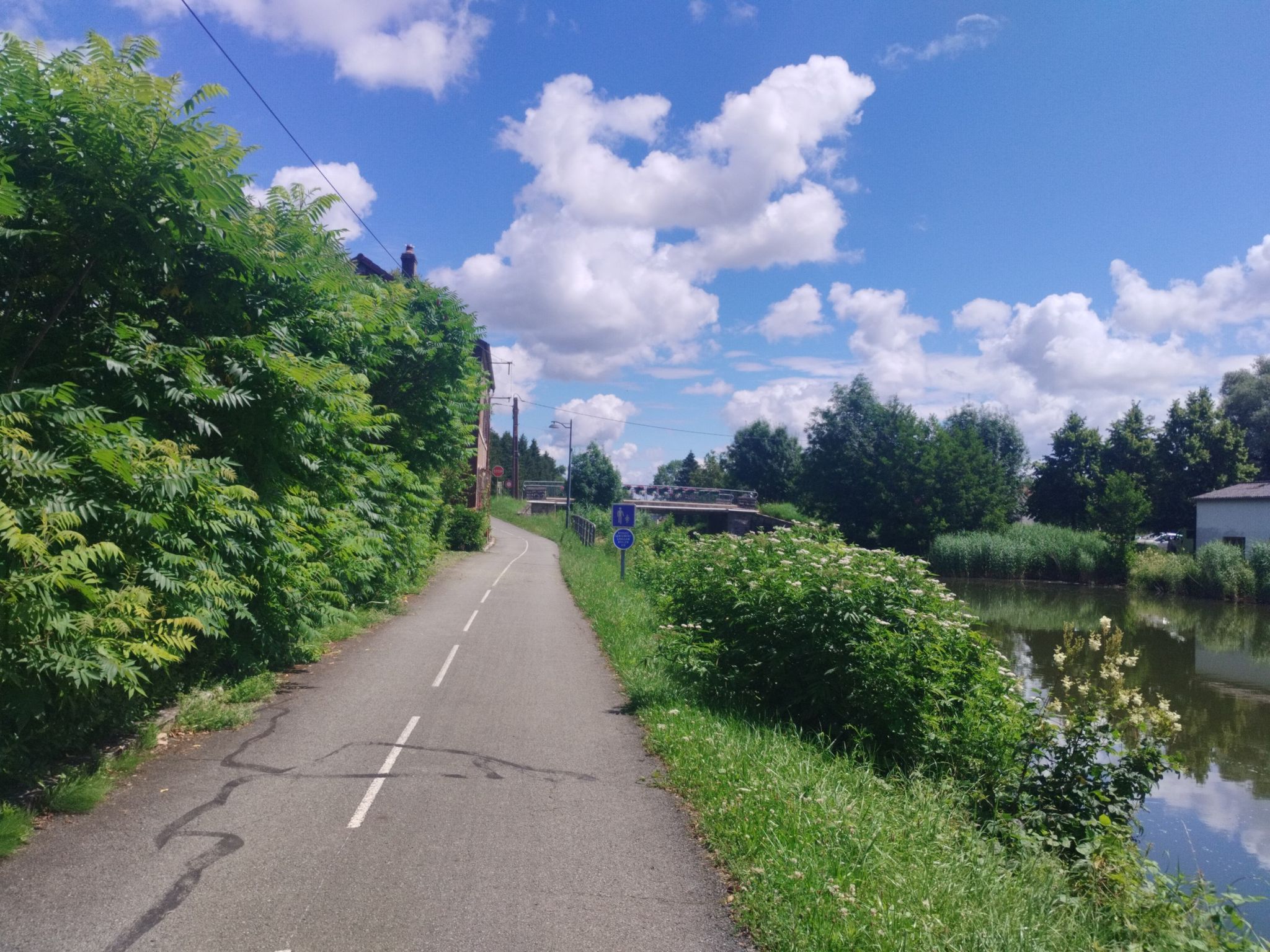 Radweg EV6 am RR-Kanal