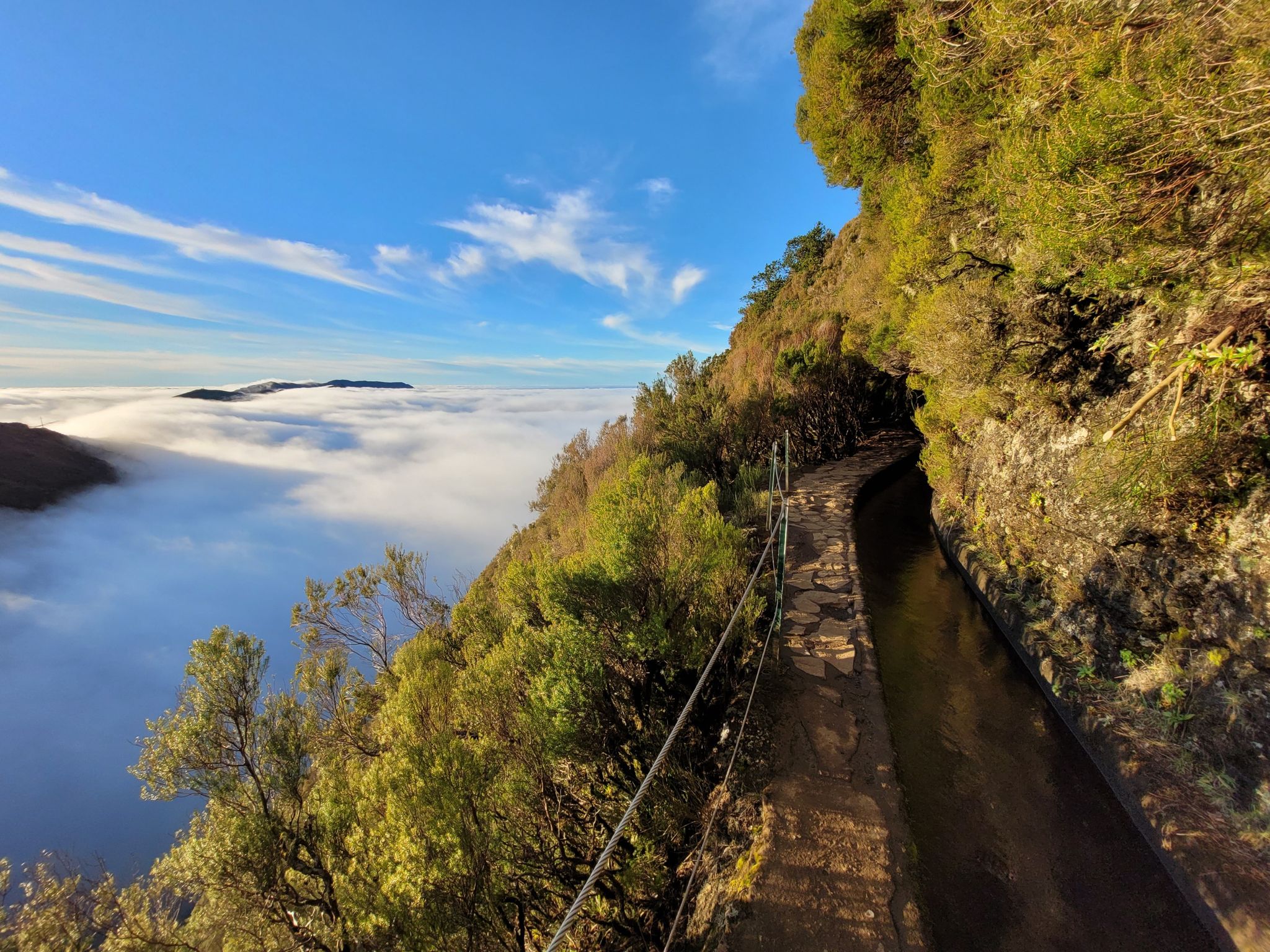Eine Levada-Wandeung über den Wolken hat etwas...