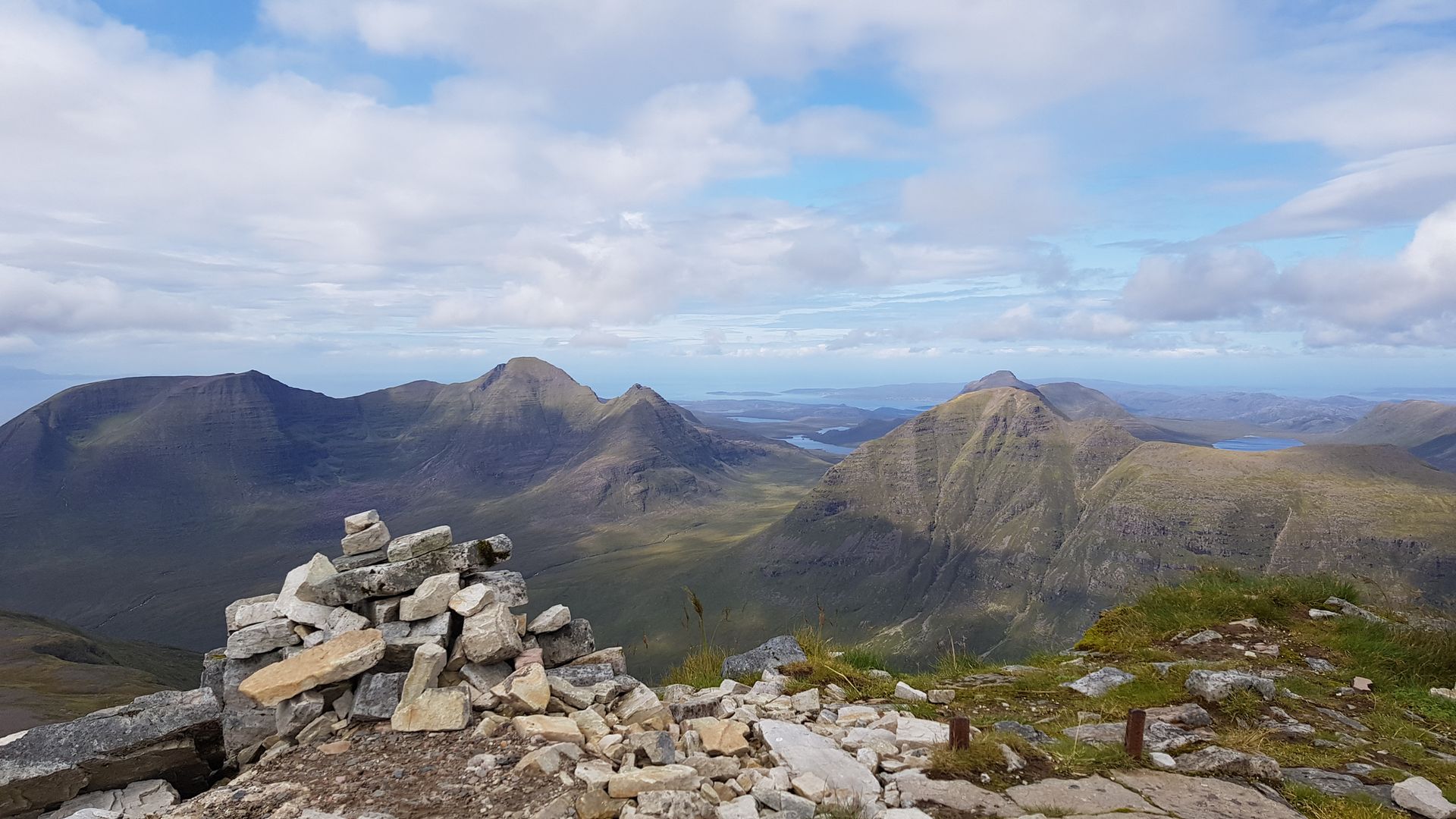 Hiking the 282 munro mountains of Scotland in 95 routes | Hiking ...
