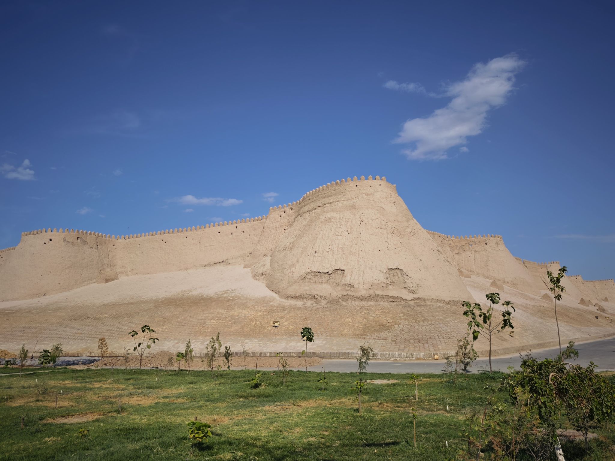 Innere Stadtmauer Itschan Qala: gigantisch