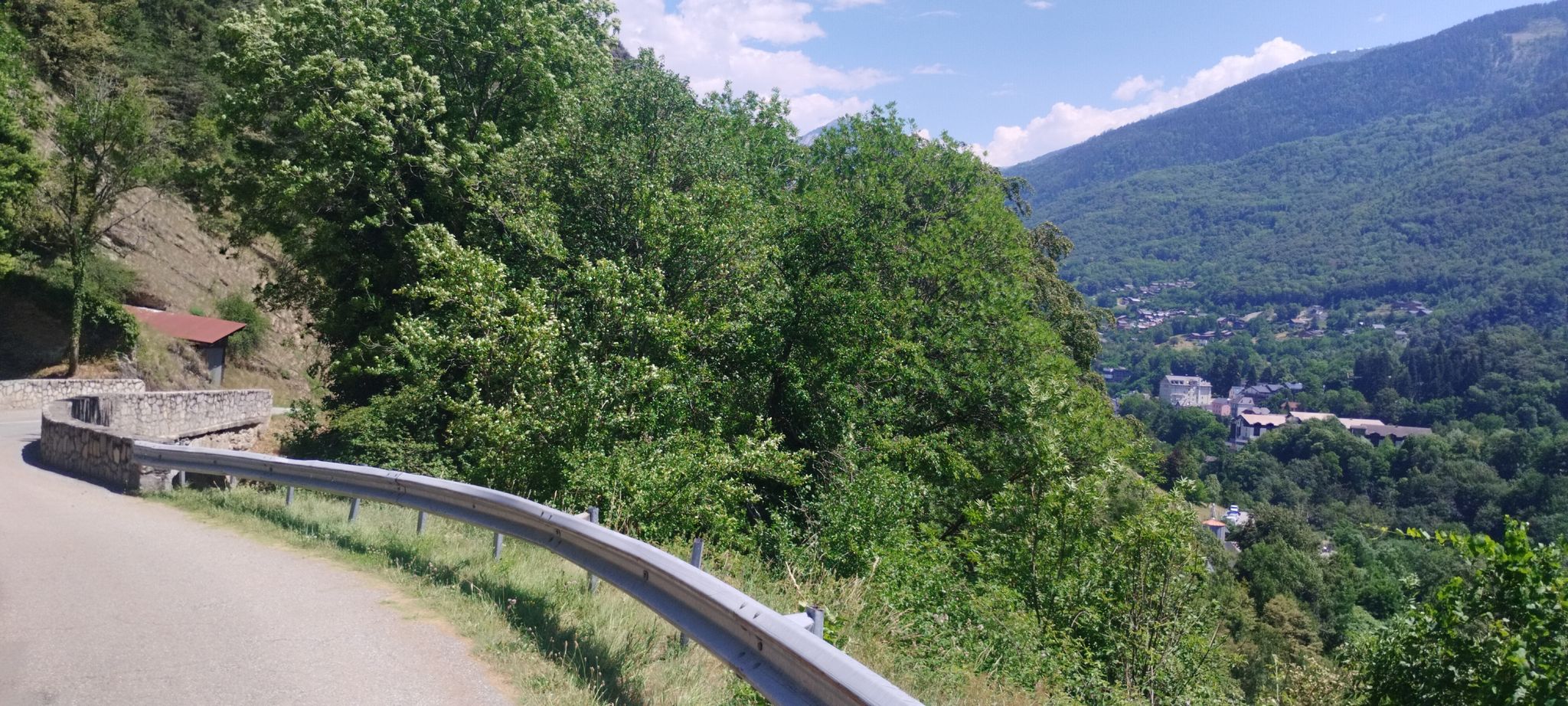 kleine Straße nach Brides-les-Bains 