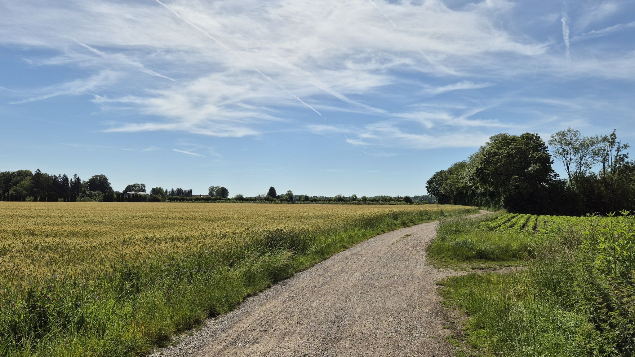 über Land zum Hüllgraben