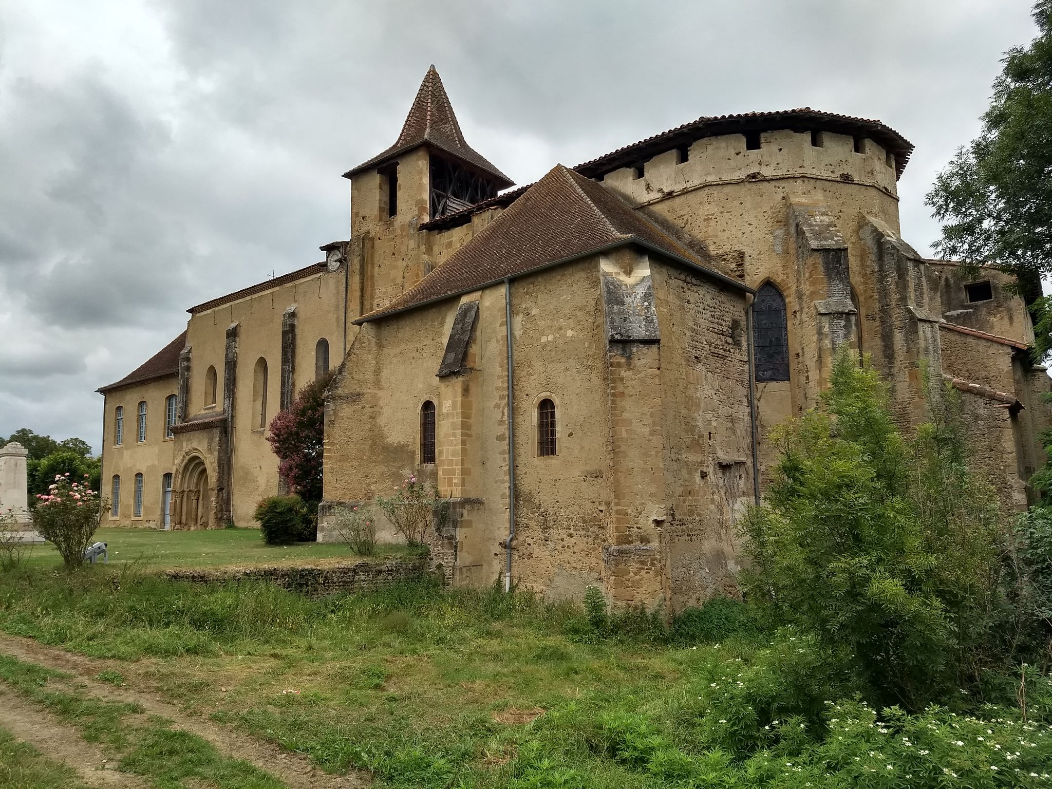 ...en passant par l'autre St Sever, mais de Rustan.