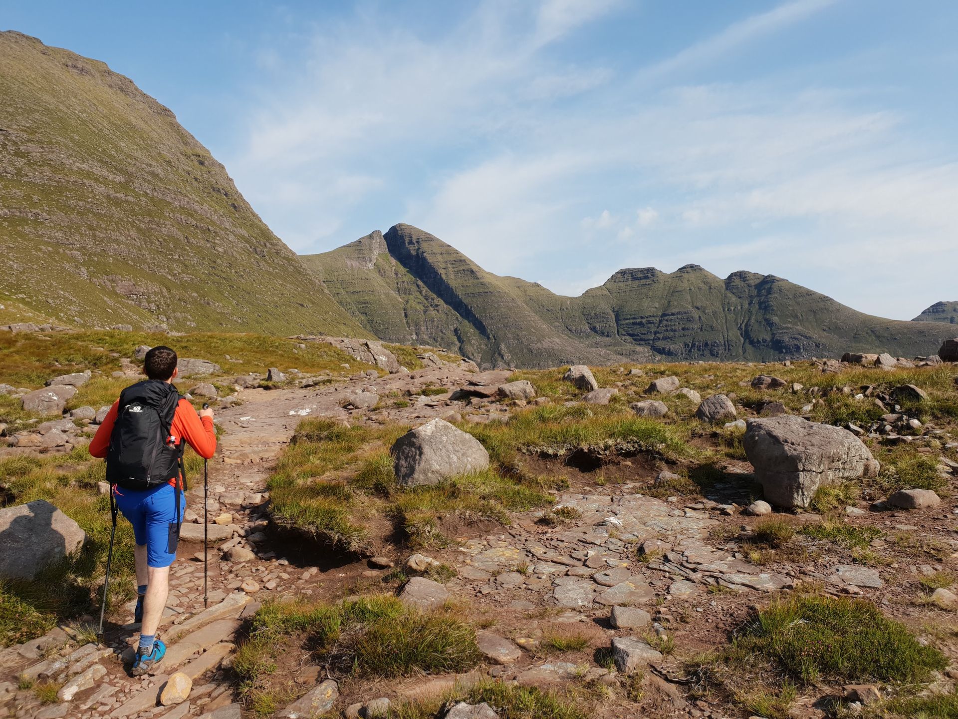 Hiking the 282 munro mountains of Scotland in 95 routes | Hiking ...