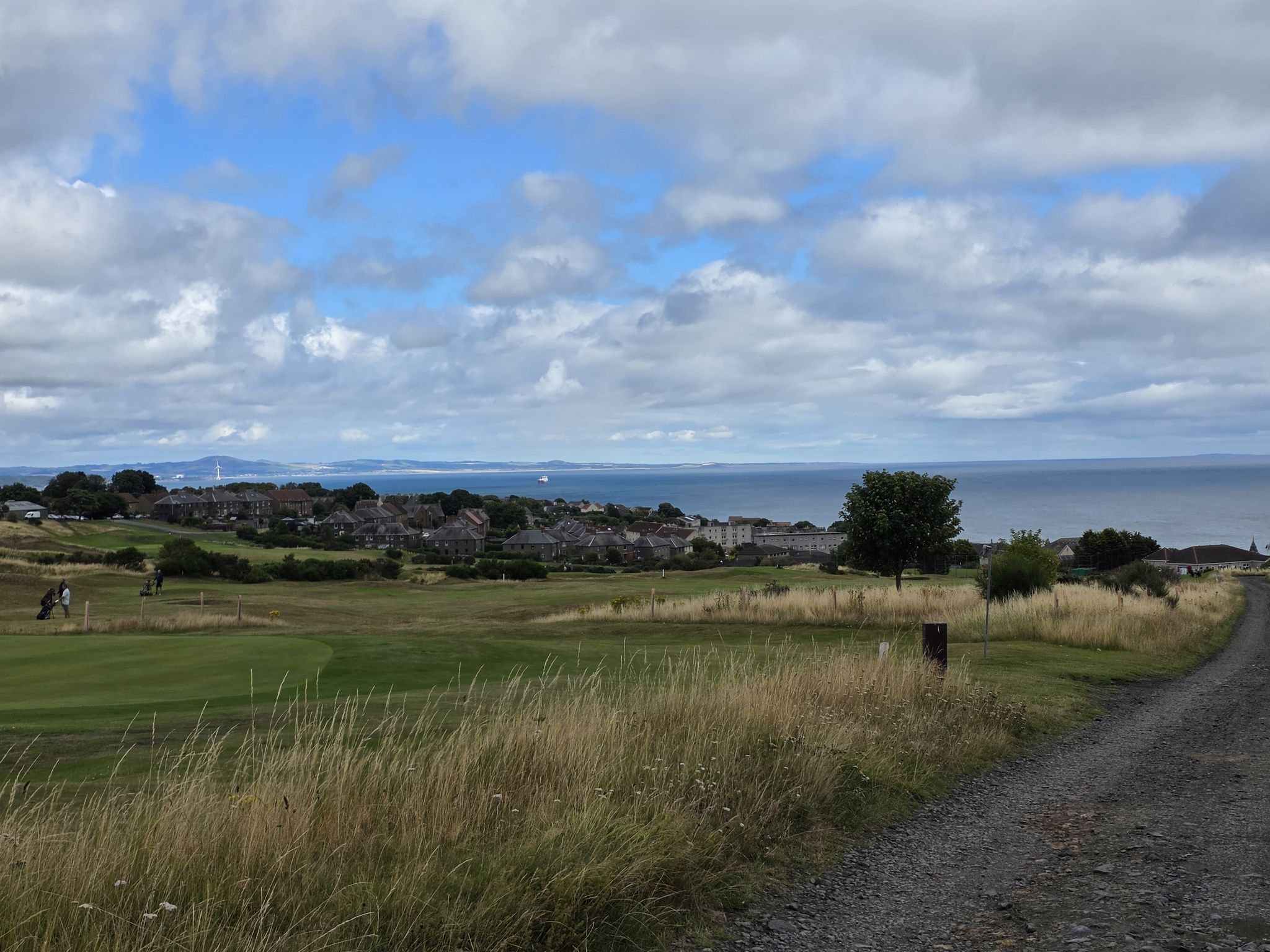 Kinghorn Golf Course: https://www.kinghorngolfclub.com/