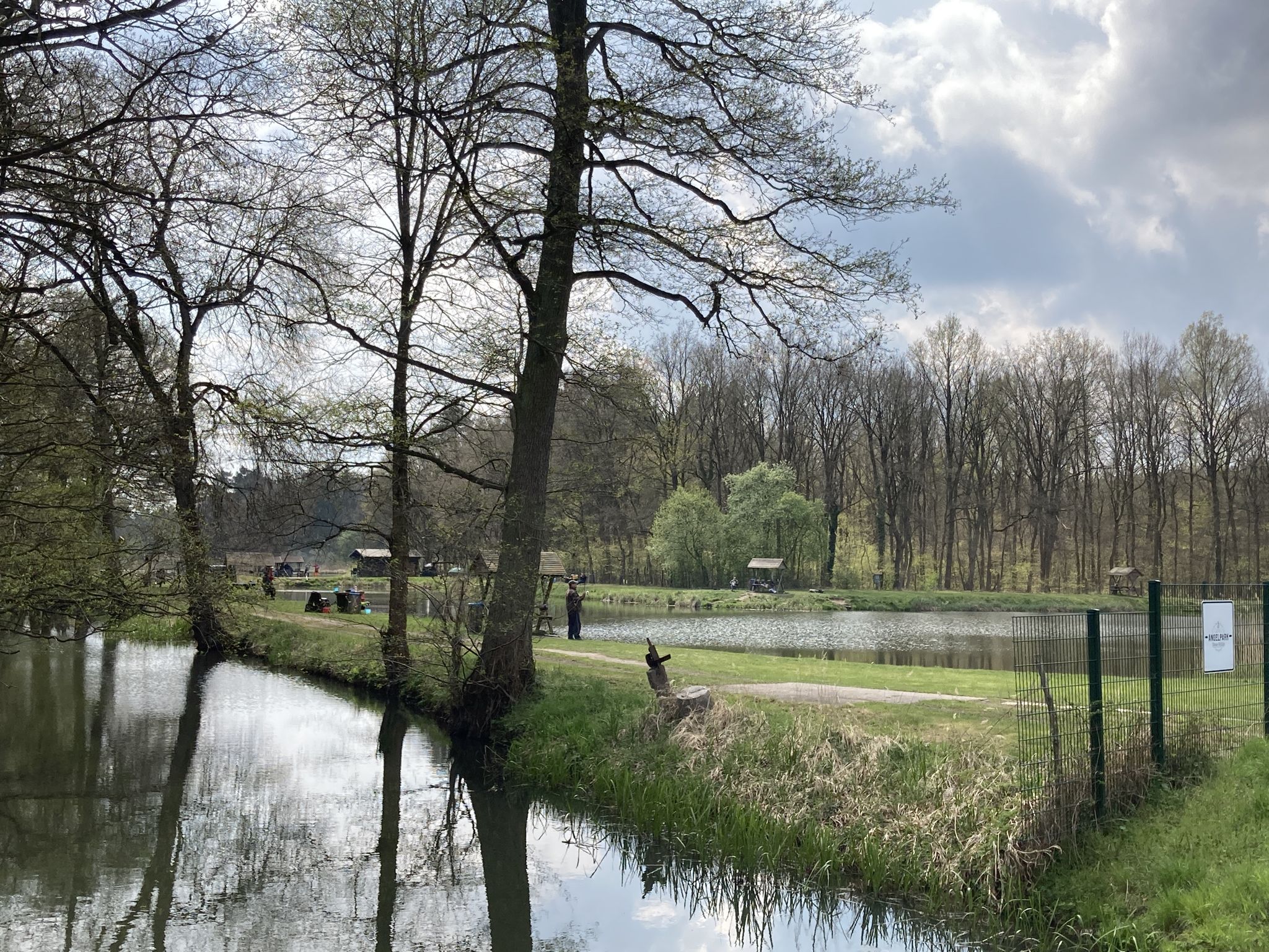 Jedem sein Angel- mit Picknickplatz