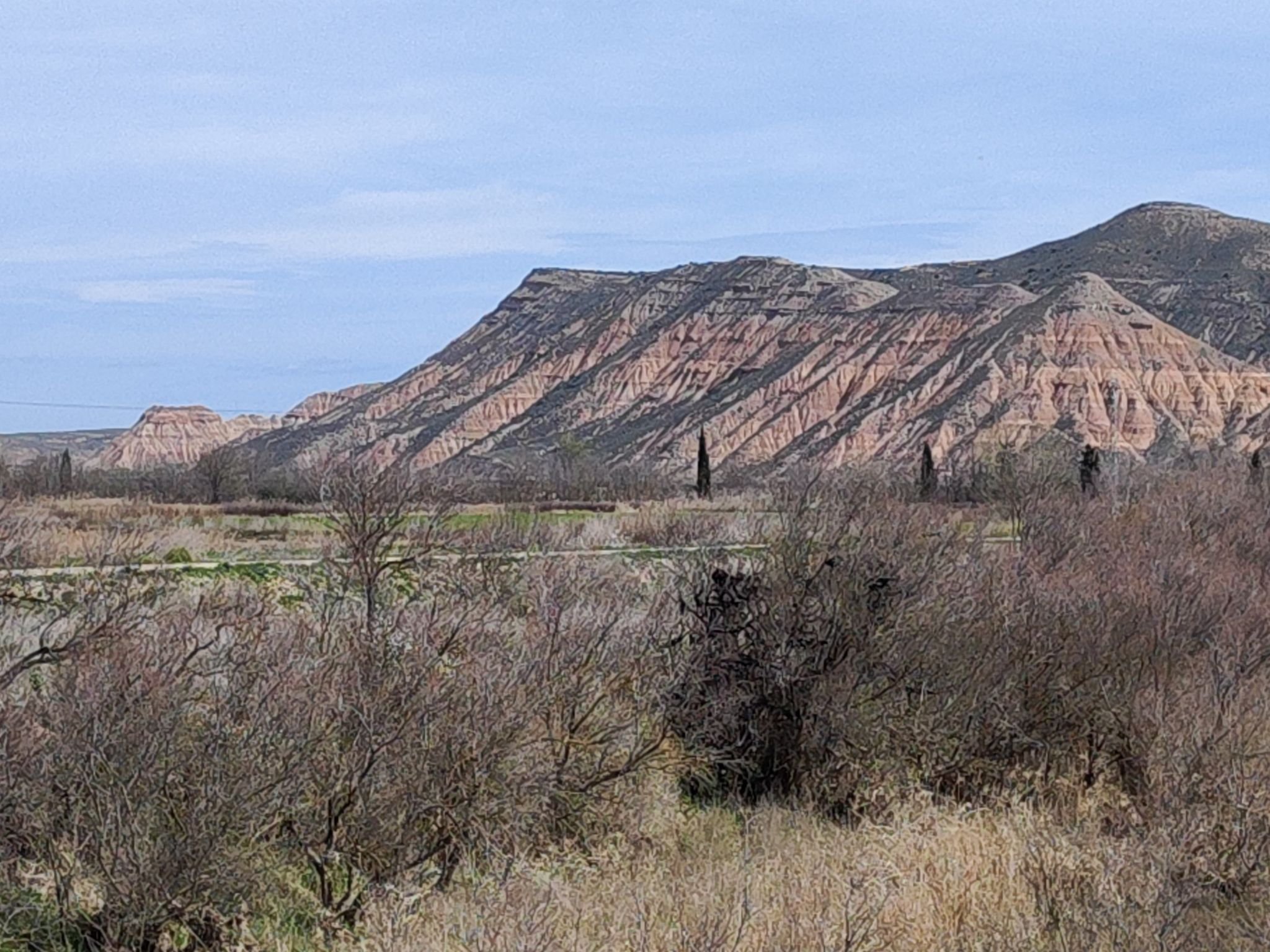 Paisaje geológico cerca de Arguedas