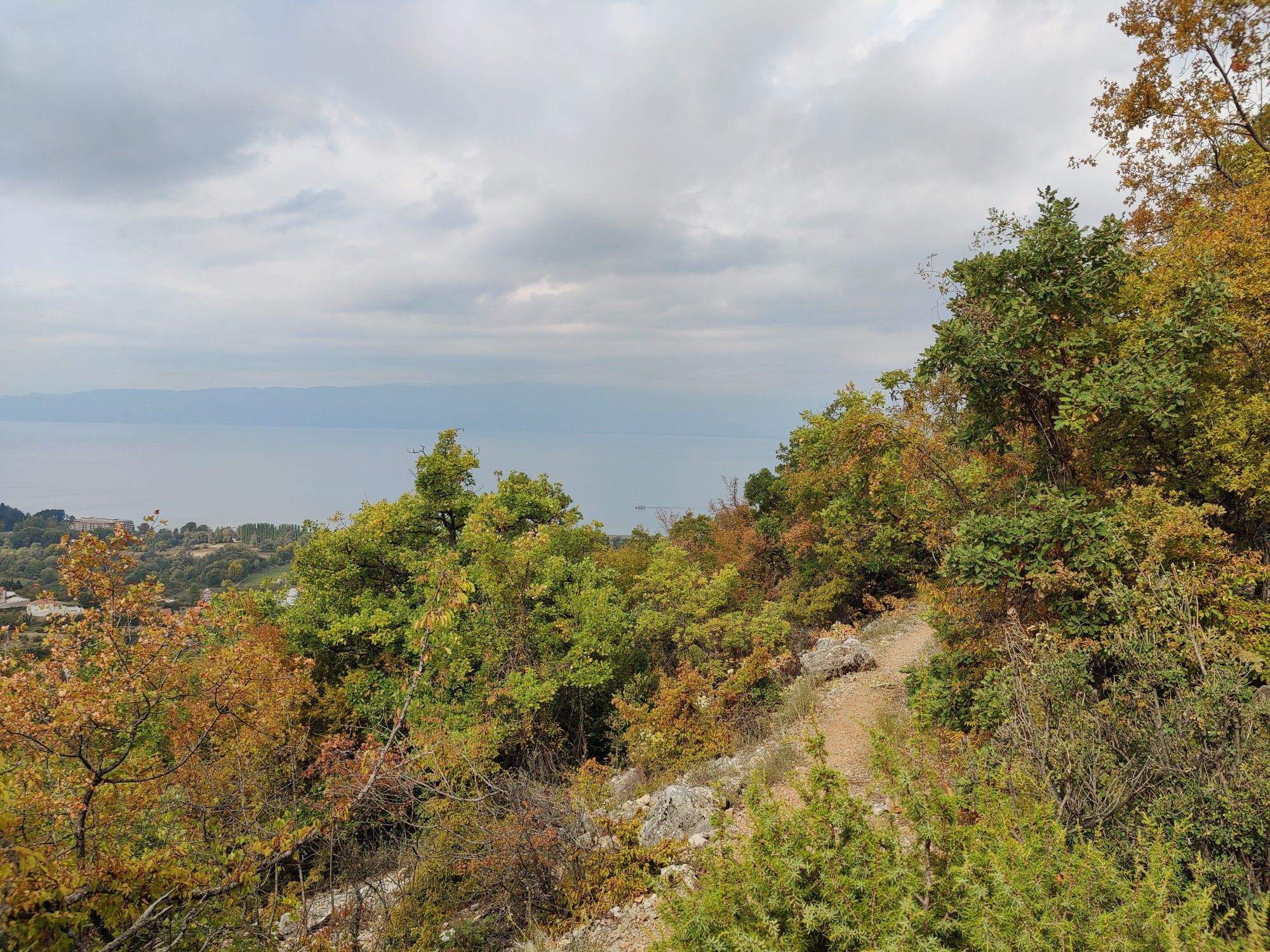 Erste Meter auf dem Wanderweg