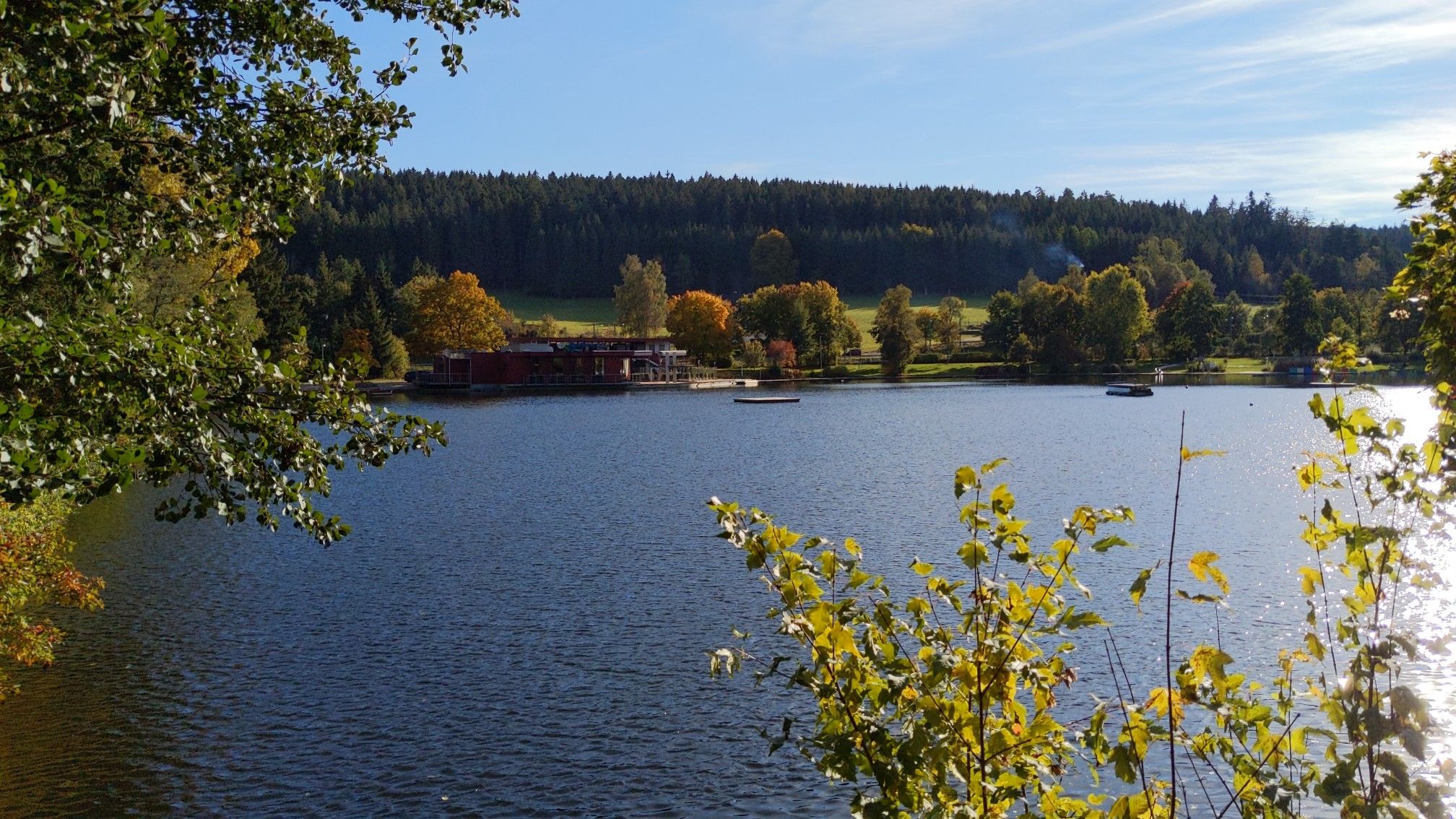 vorbei am Klosterweiher