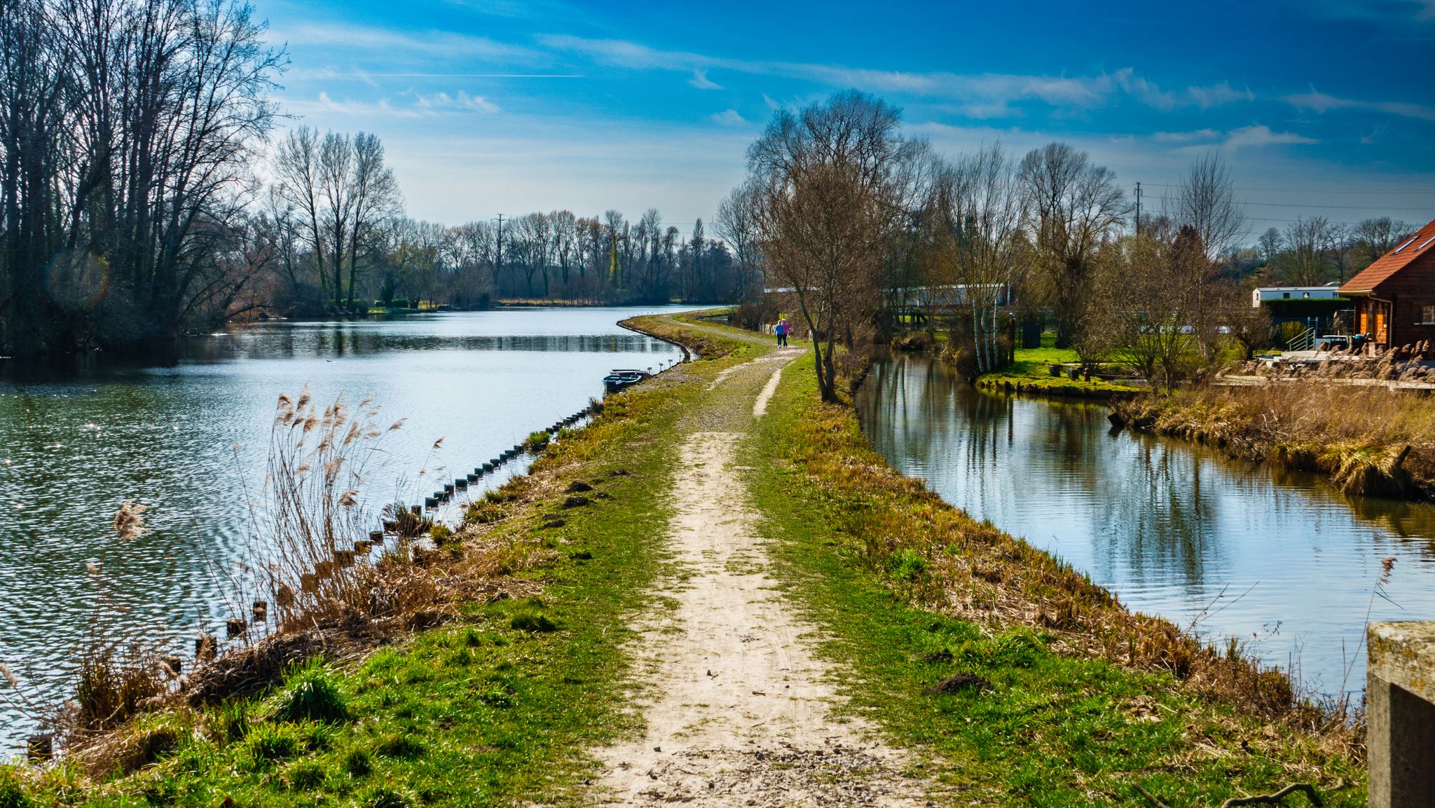 Le long de la Houlle