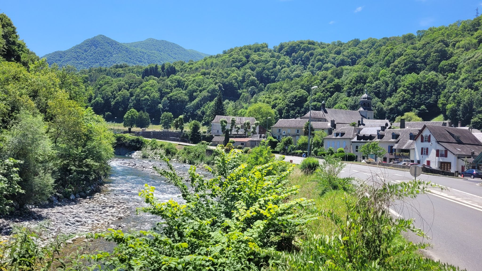 Le village de Sarrance en vue.