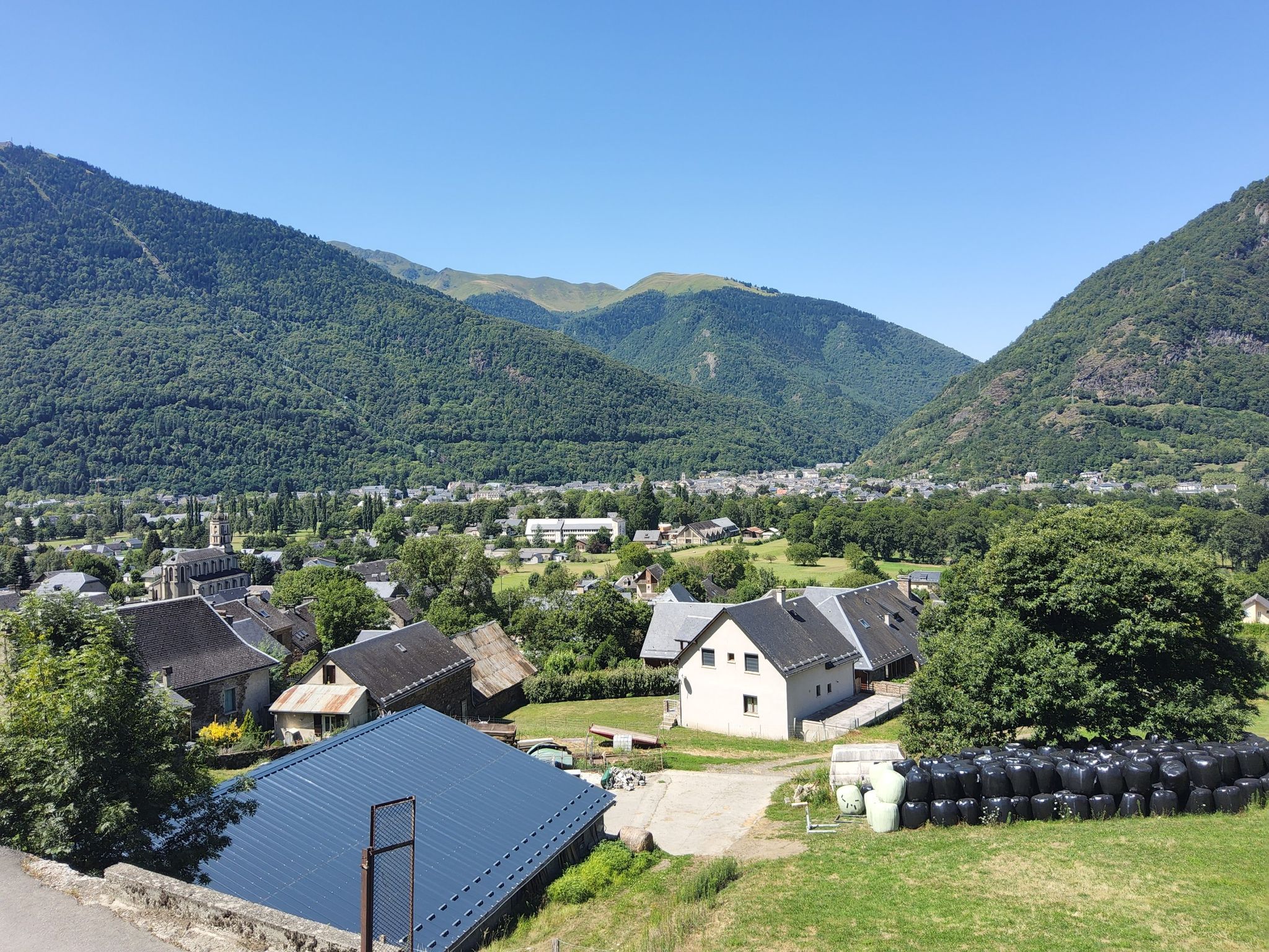 Blick auf Bagneres-de-Luchon