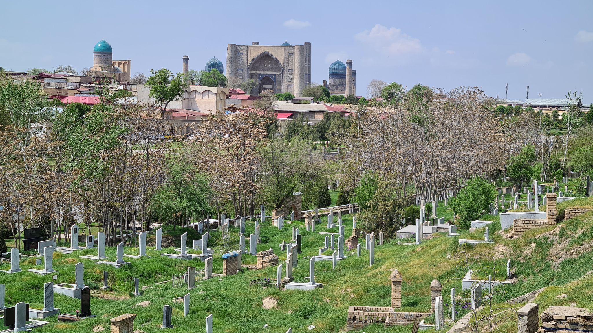 Bibi-Khanum-Moschee & Moslemischer Friedhof