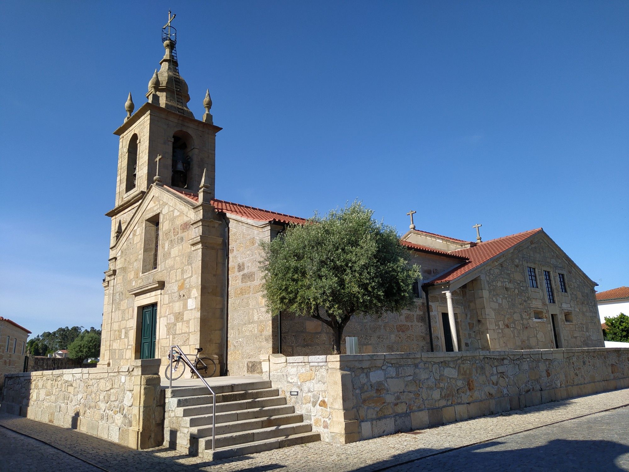 Igreja Paroquial de Nine