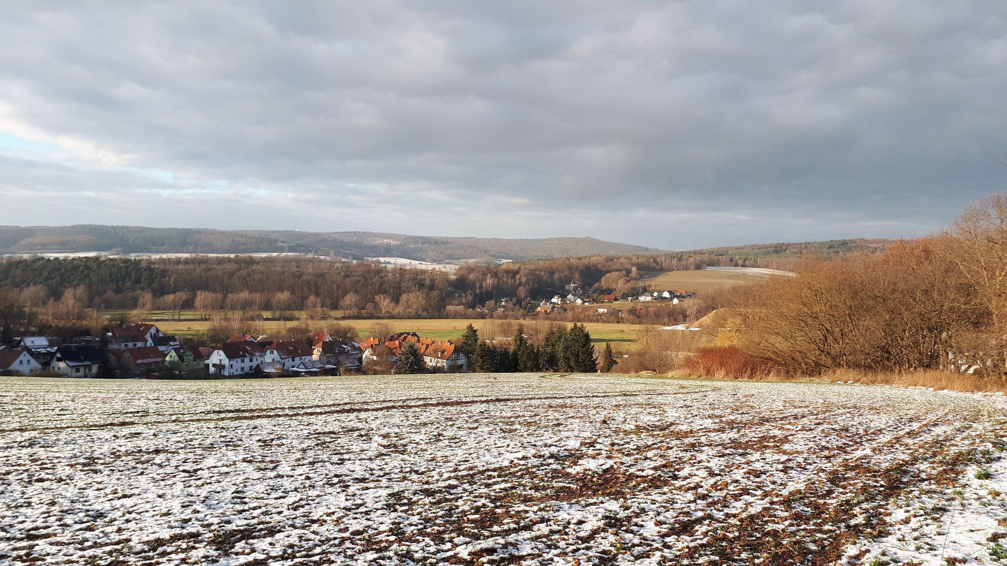 Kolonie und dahinter der untere Kirstingshof