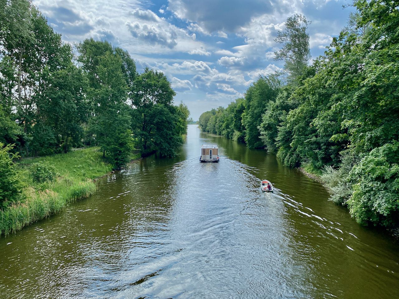 ruhiger Bootsverkehr...