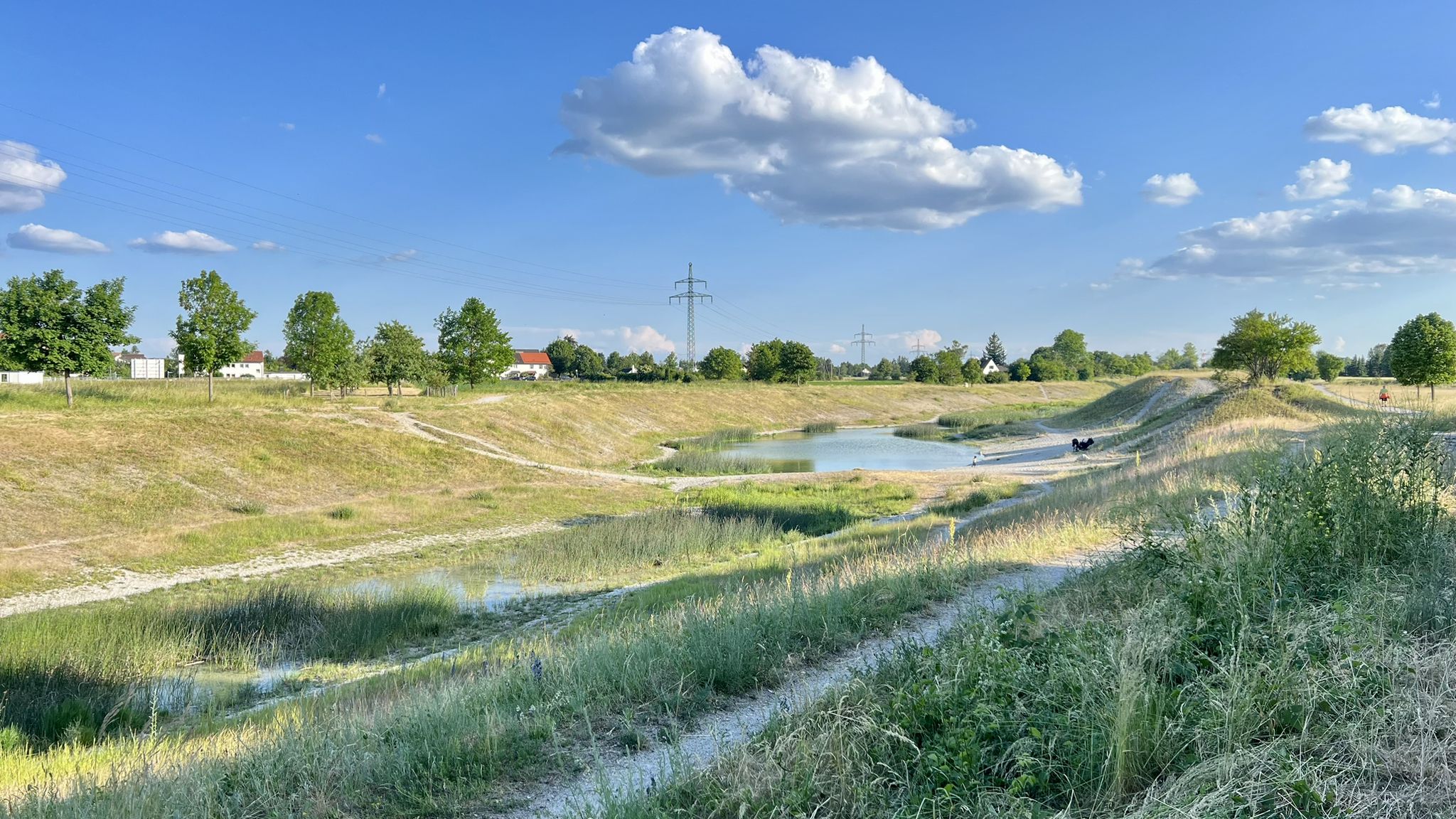 Biotop hat wieder Wasser, nördliche Kiestrasse