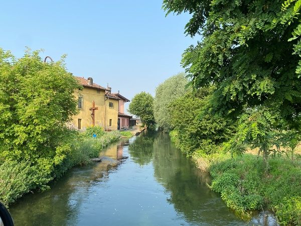 Via Gardesa a Coccaglio e la Seriola Nuova