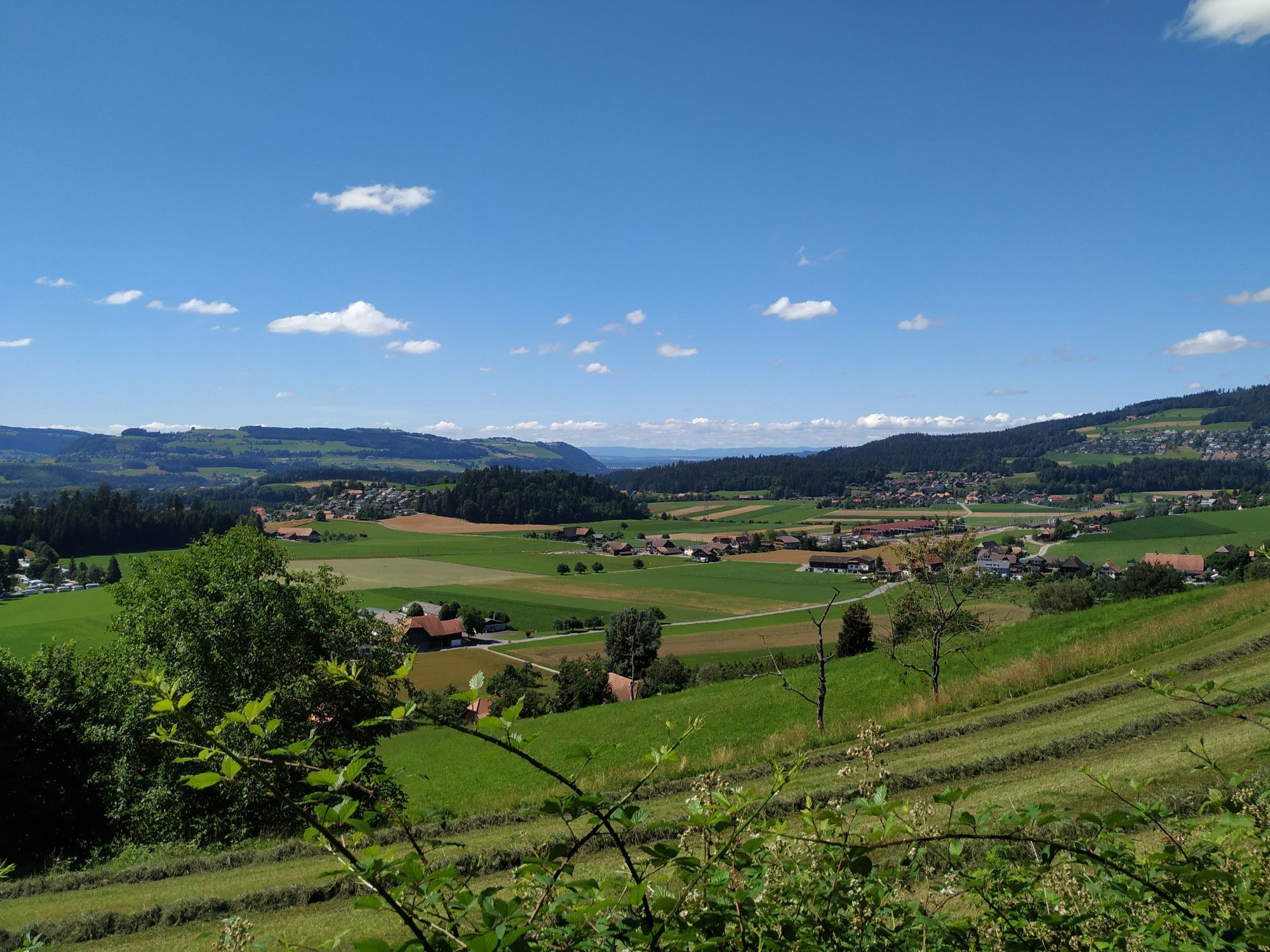 Schöne Aussicht auf den Belpberg