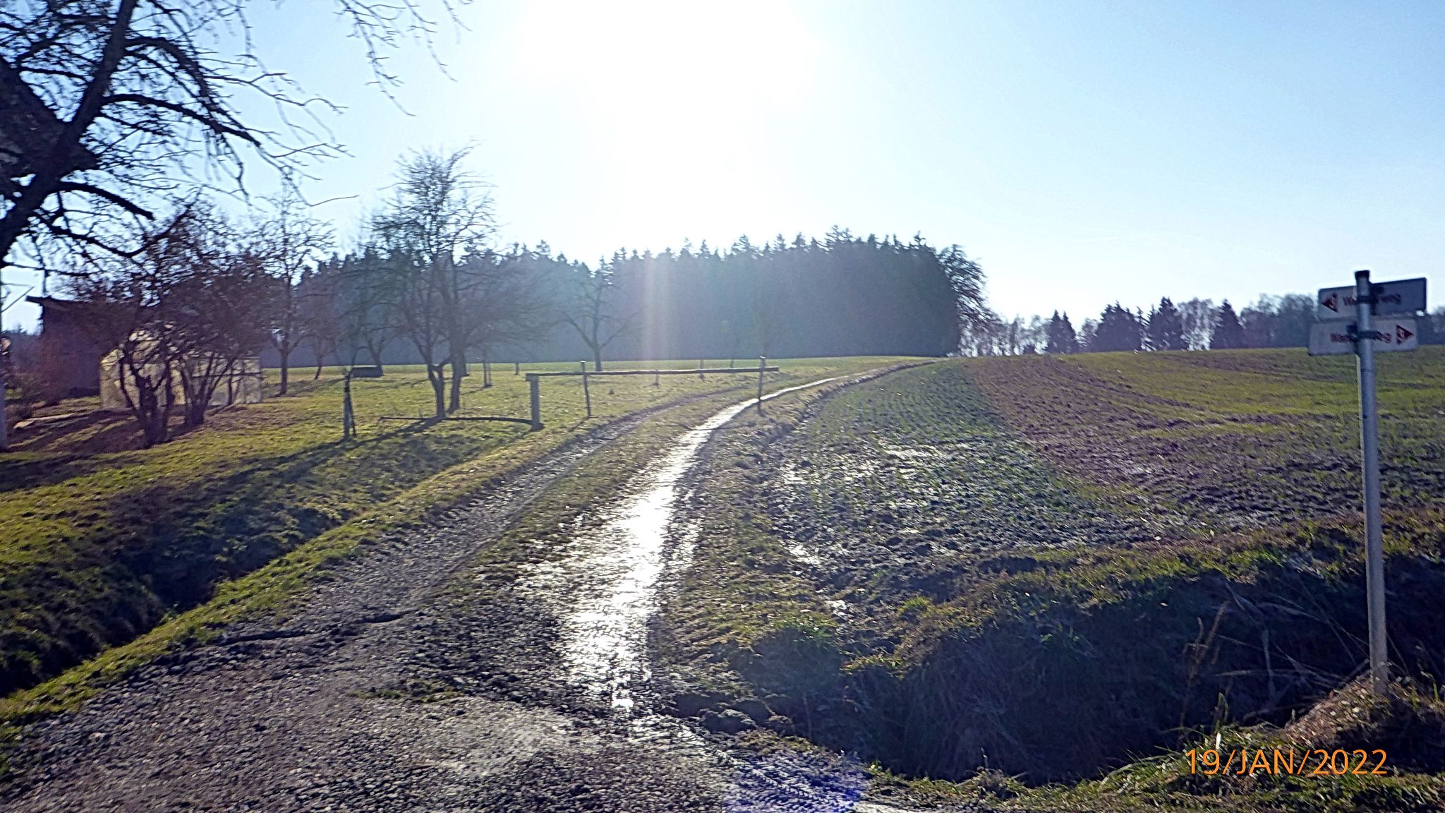 ausgeschriebener Wanderweg, aber gesperrt 🤬