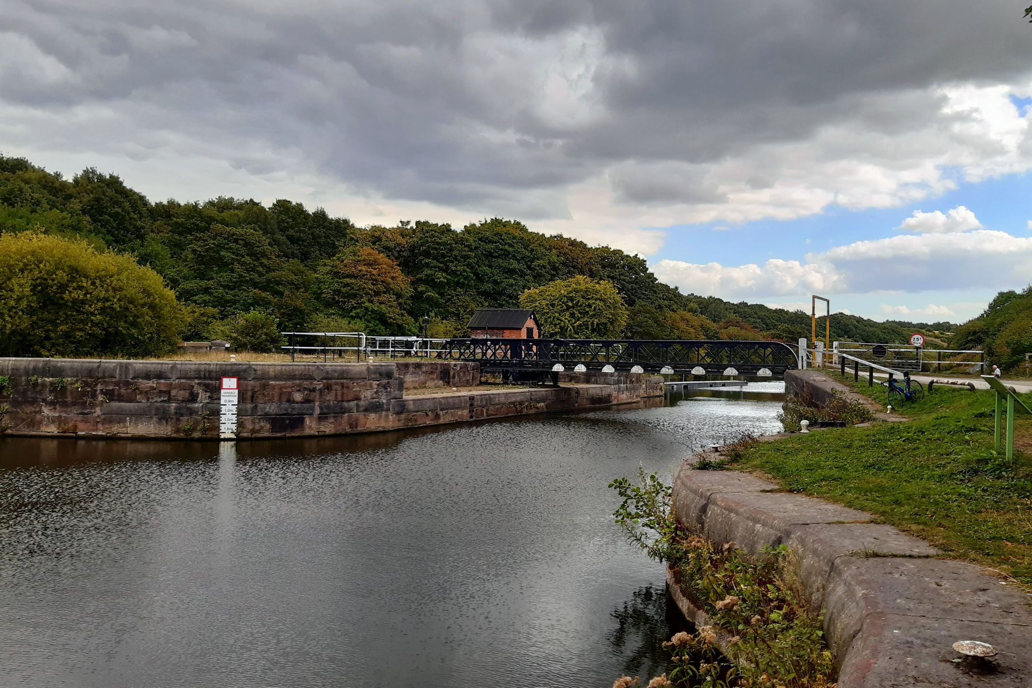 Weaver swing bridge near Moulton