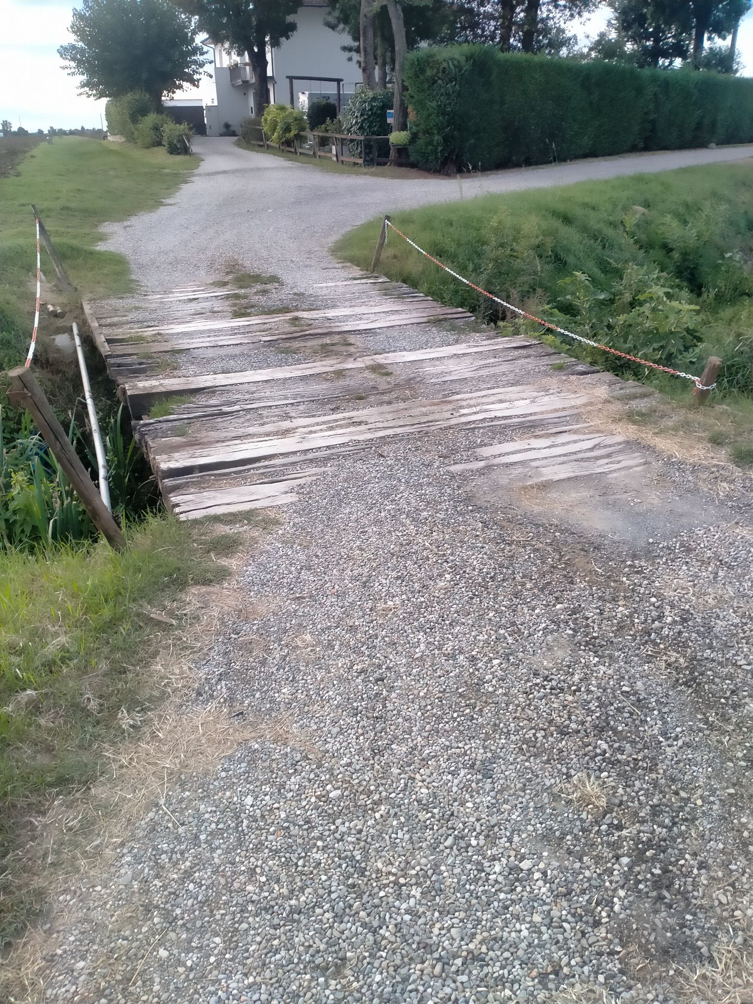 ponticello di legno