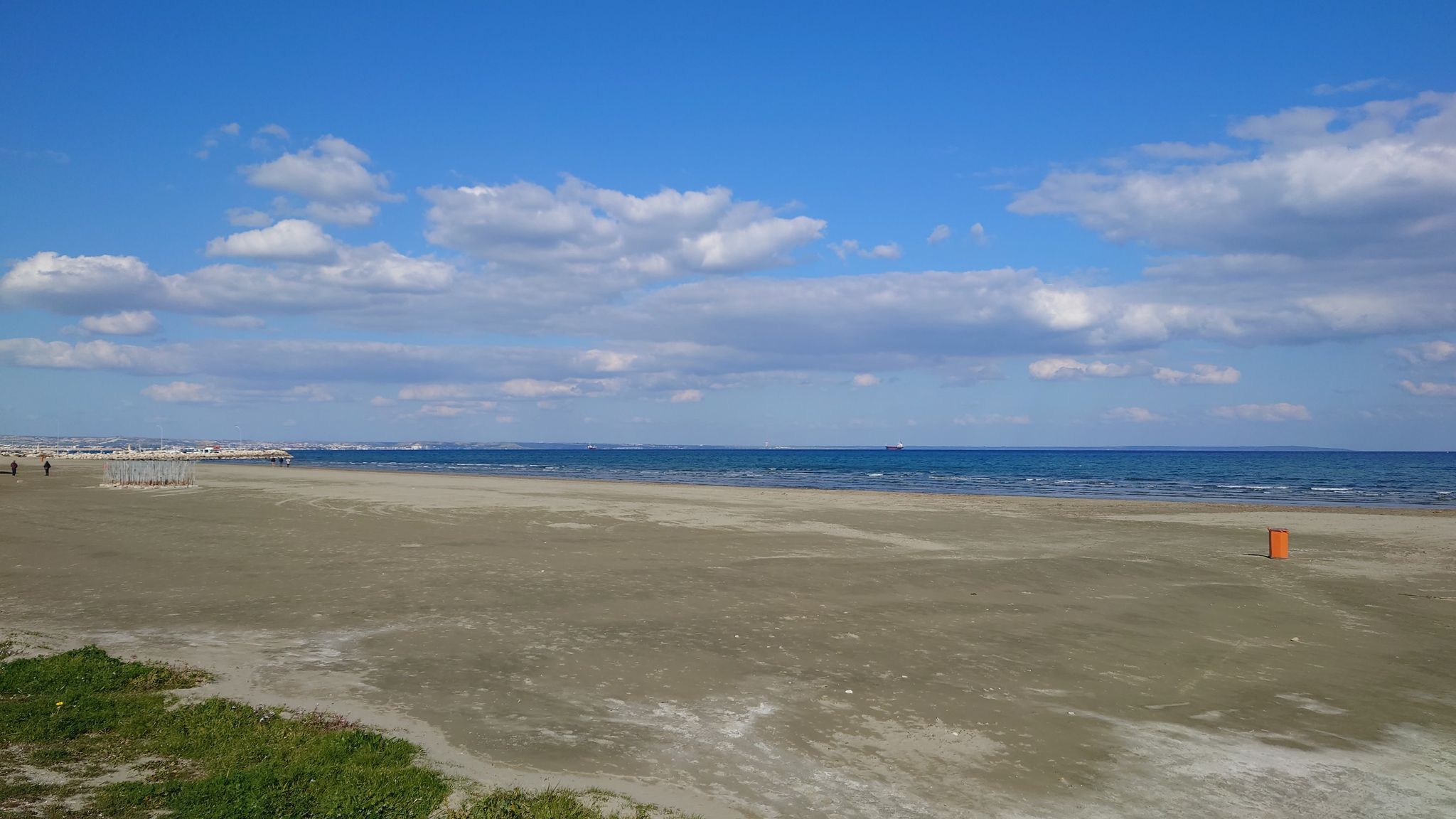 Strand und Bucht von Larnaca