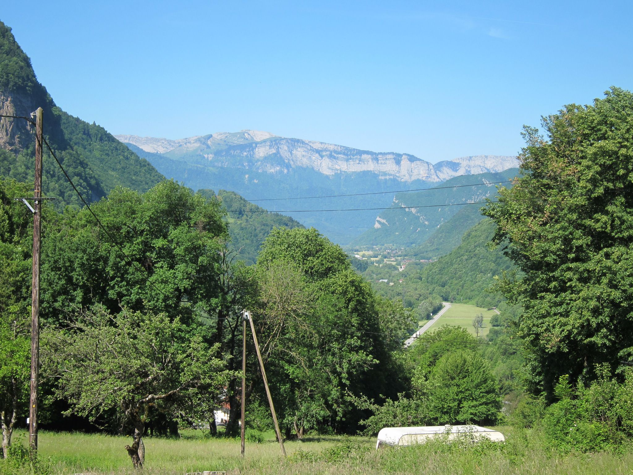 Blick zurück ins Tal von Faverges