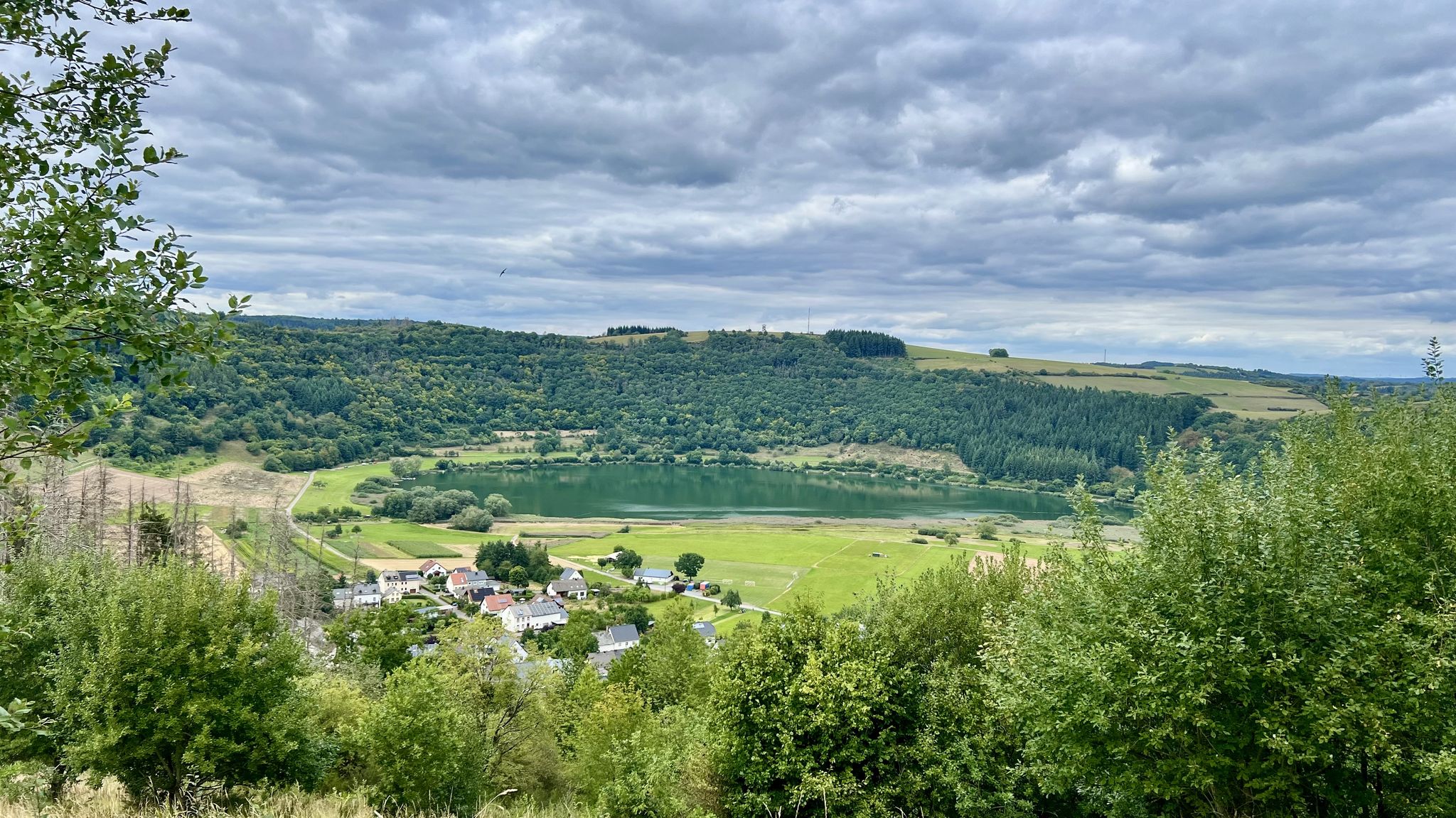 Blick aufs Meerfelder Maar