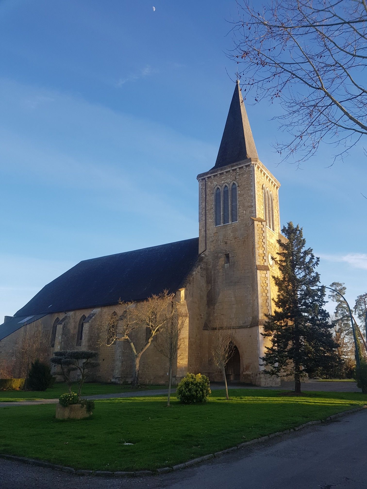 Église de Lembeye.