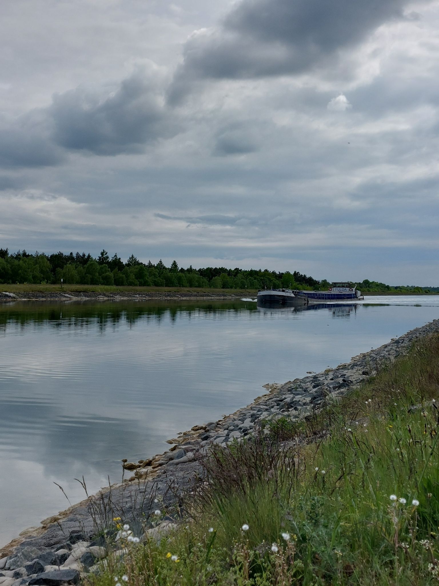 Schiff auf Elbe-Seitenkanal