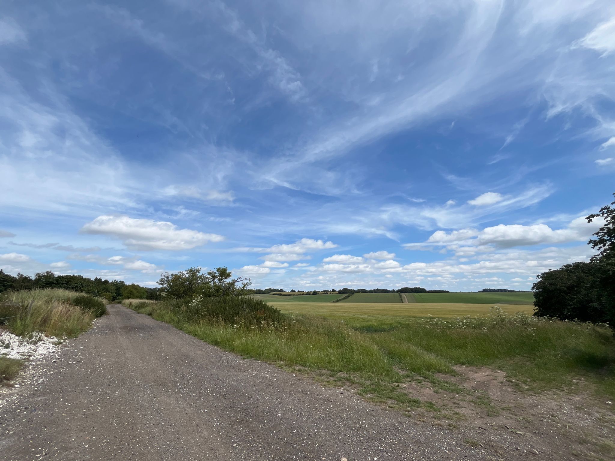 Wide gravel surface, easy going