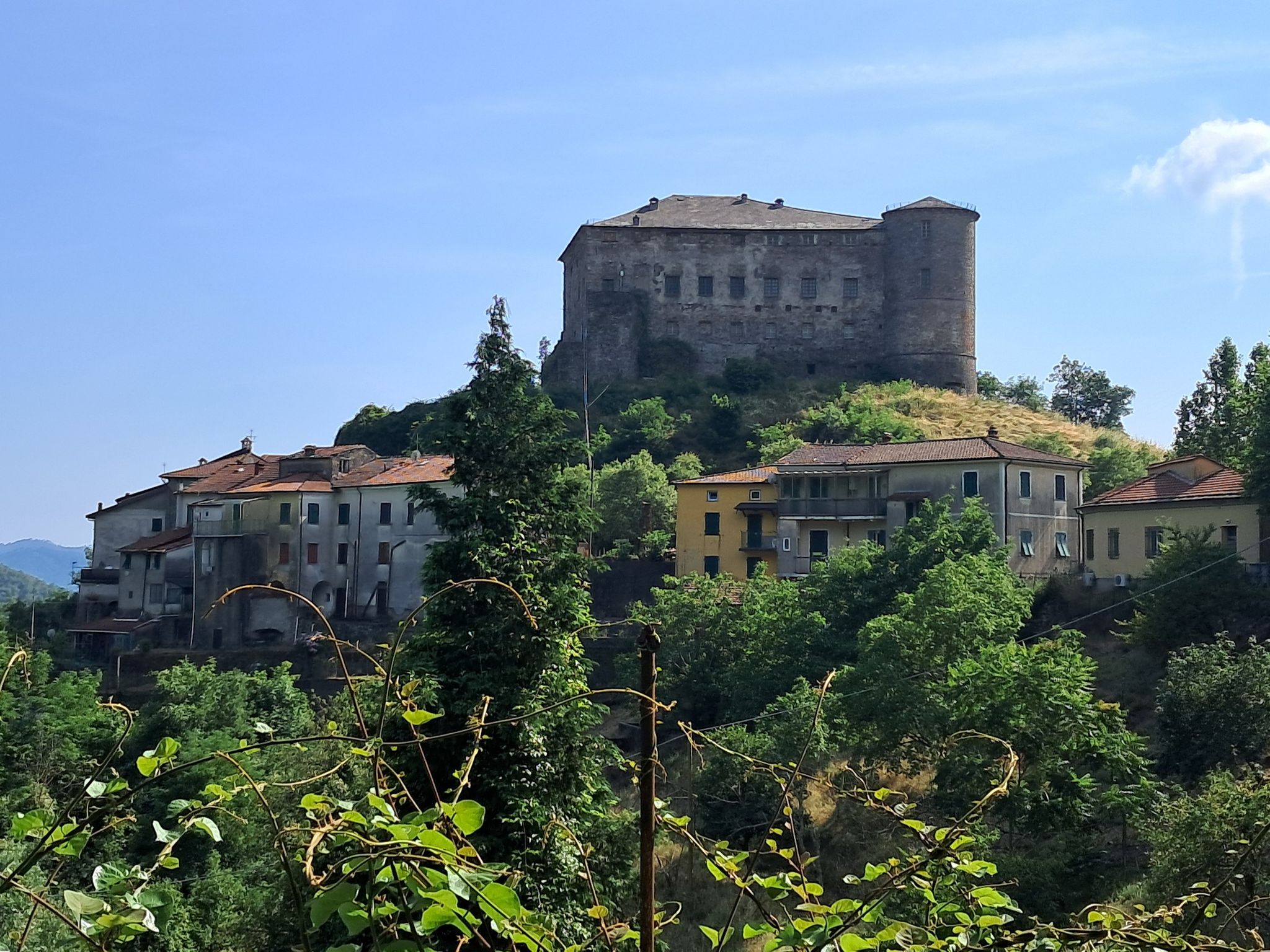 Calice al Cornoviglio - Il castello (XI secolo)