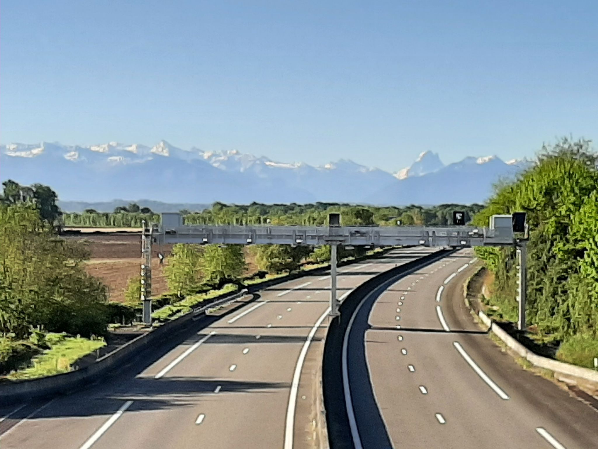 Les Pyrénées à 9h00.